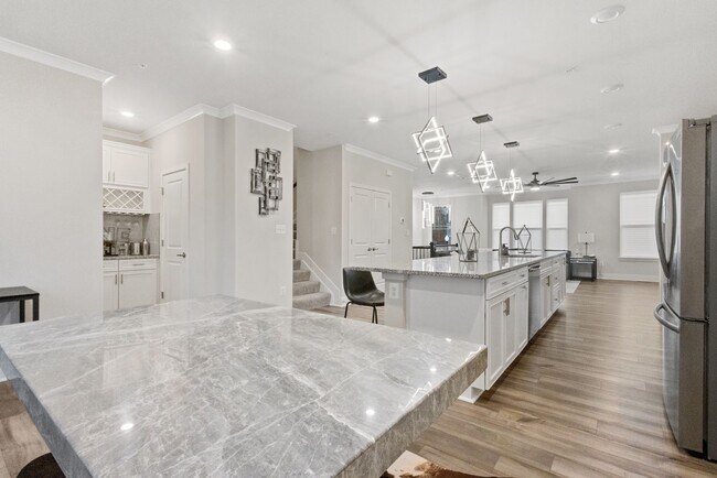 Photo - Spacious 3BR Townhome in Bryans Road