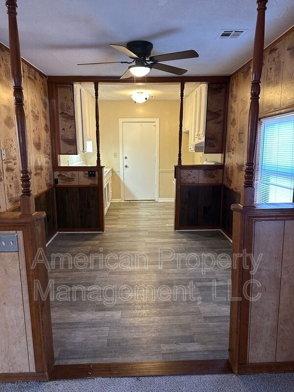 Photo - 1928 N Columbia Pl