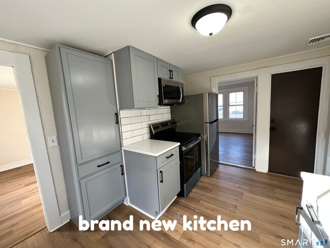 Photo - 21 Williams St Unit 3rd FL