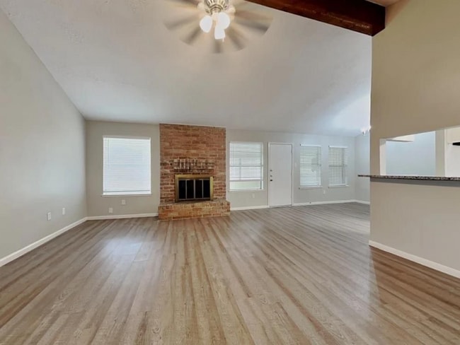 Building Photo - 16509 Cairngorm Dr Rental