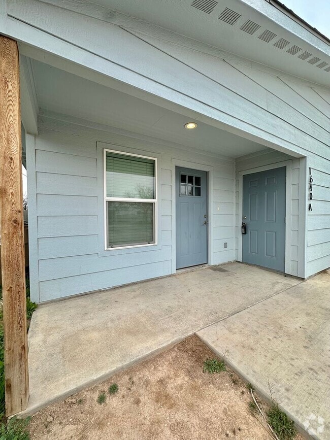 Building Photo - COMING AUGUST 2025 - Newly Built 3-Bedroom... Rental