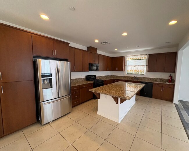 Photo - 1072 Mariners Dr