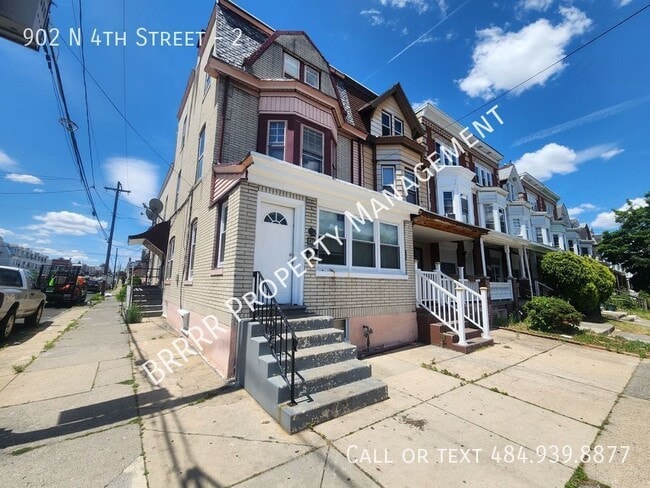 Building Photo - 902 N 4th St Unit 2