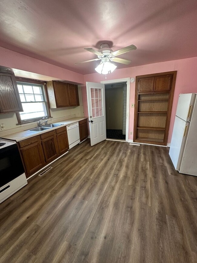 Photo - 2 bed/1 bath