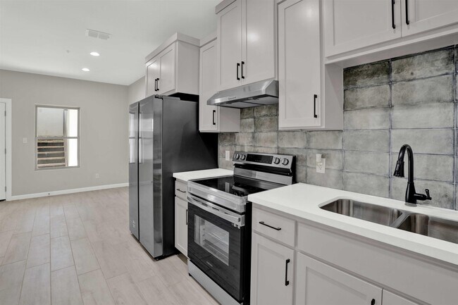 Photo - 1010 Monaco Blvd Unit 13