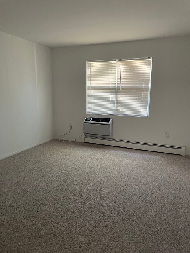 Photo - Monroe Gardens