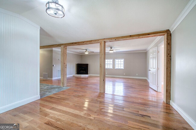 Photo - 838 Spring Place Rd NE