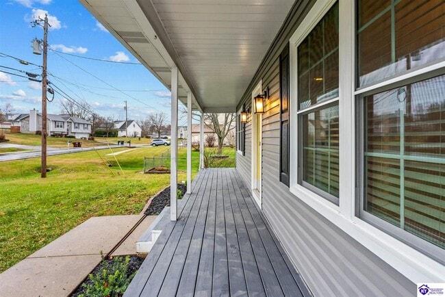 Photo - 215 Darrell Dr