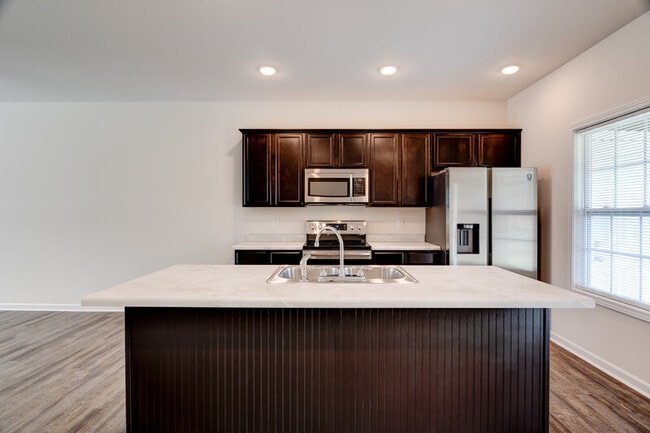 Photo - 450 E Norton Rd