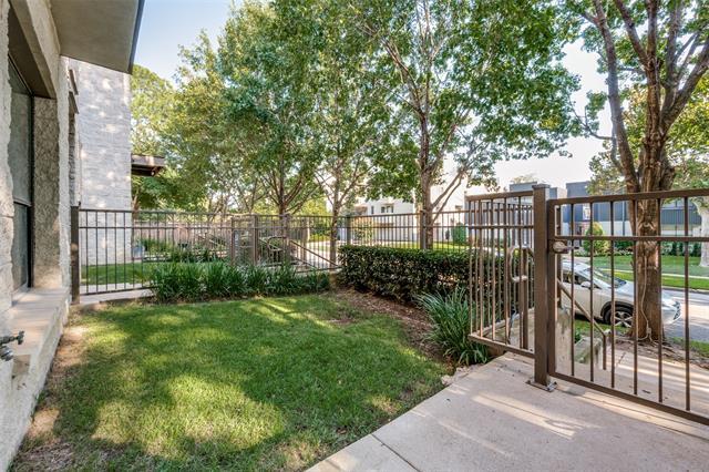 Photo - 4111 Newton Ave Unidad 25 Rental