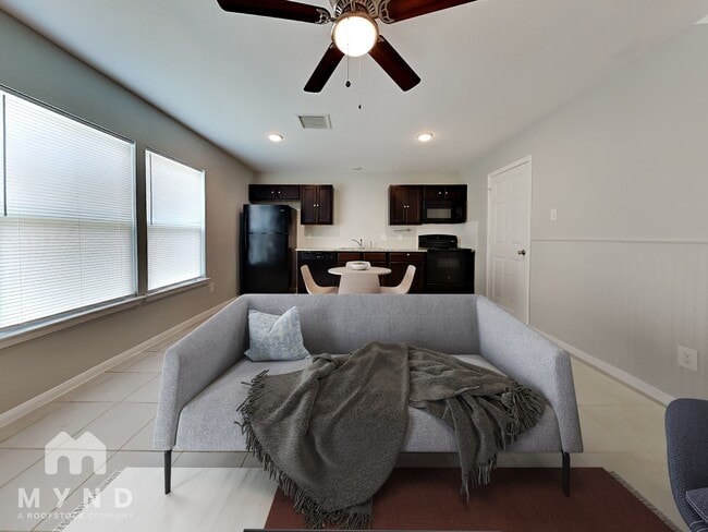 Photo - 16696 E Ivanhoe St