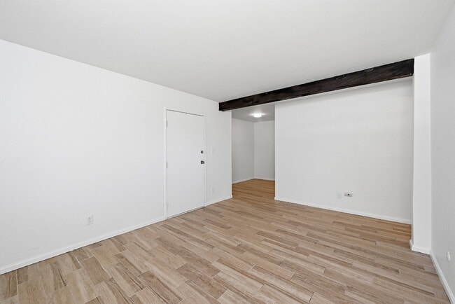 Photo - $1,220.95, $300.00 off the first month's rent, 1 Beds -  1 Bath, Condo in Lakewood with Shared Yard! Unidad 3