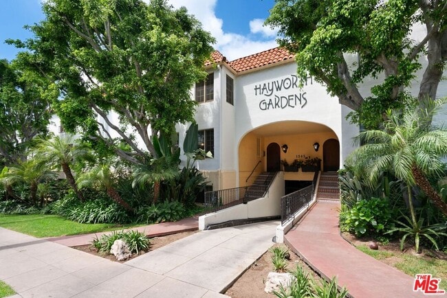 Photo - 1345 Hayworth Ave Unidad 4 Rental