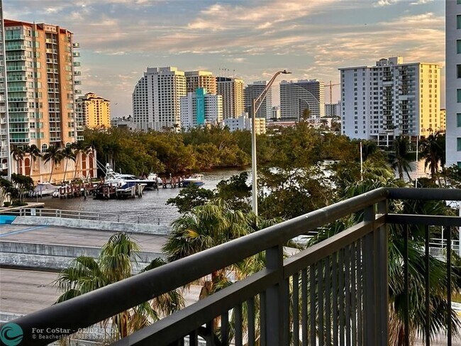 Photo - 1010 Seminole Dr