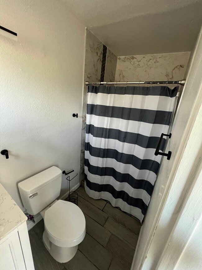 Photo - 9412 Beals St