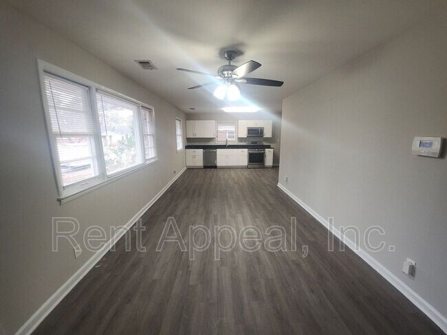 Photo - 2916 Carriage Ln