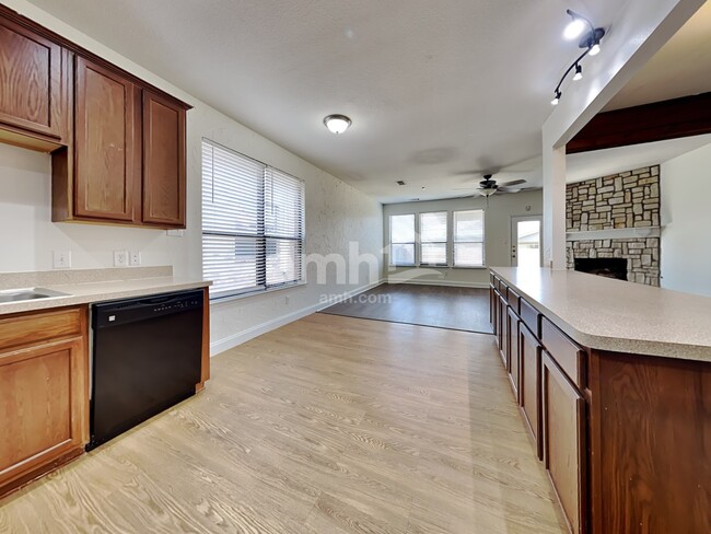 Photo - 4301 Summer Star Ln