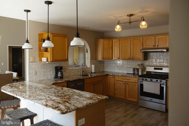 Photo - 42 Deerfield Ln