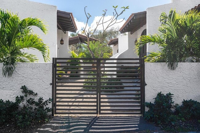 Photo - 9280 Biscayne Blvd