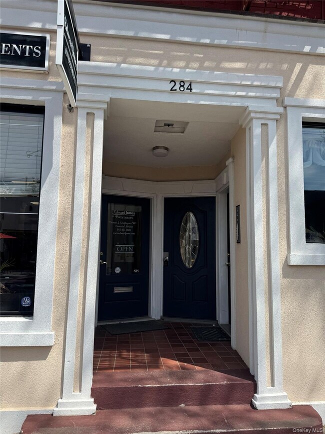 Building Photo - 284 Main St Unit 3 B