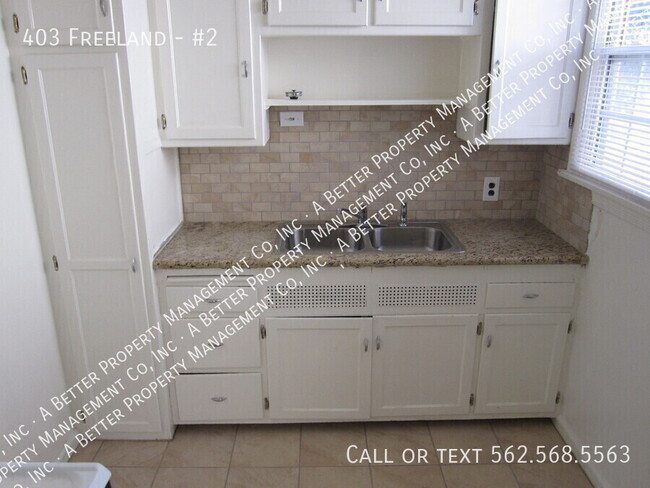 2 Bedroom with Upgraded Granite Kitchen & ... - 2 Bedroom with Upgraded Granite Kitchen & ... Apartment Unit #2