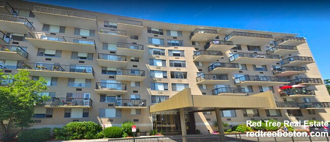 101 Monmouth St Unit 107