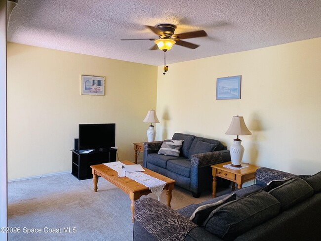 Photo - 1011 Abada Ct NE