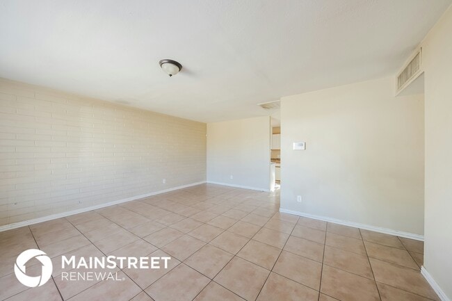Photo - 4627 N 47th Dr