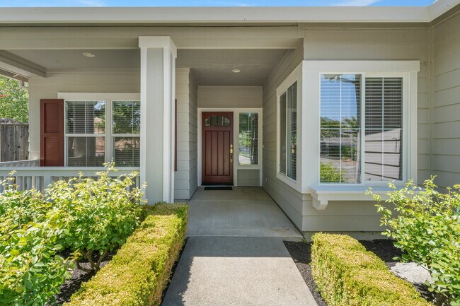 Photo - 300 Homewood Ct