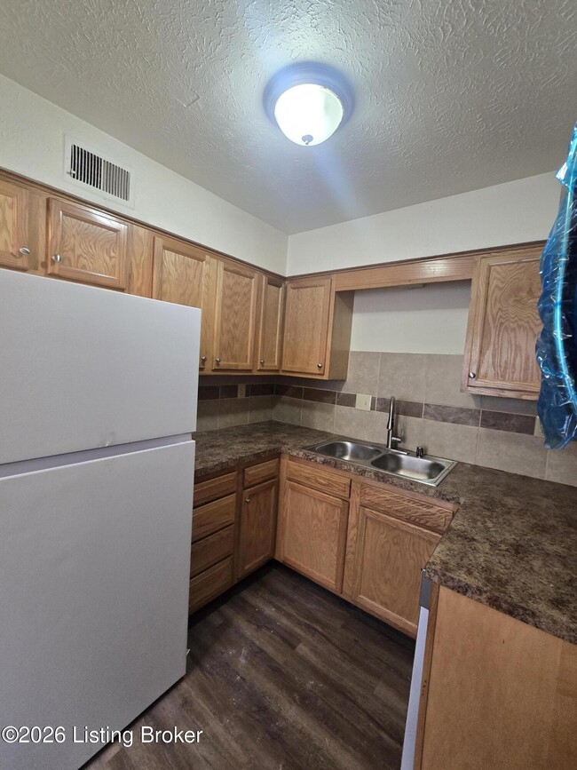 Photo - 3212 Springfield Dr Unit 2