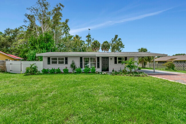 Building Photo - 935 Tarpon Ave Unit 1