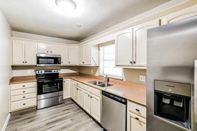 Photo - 6730 NW 28th Way