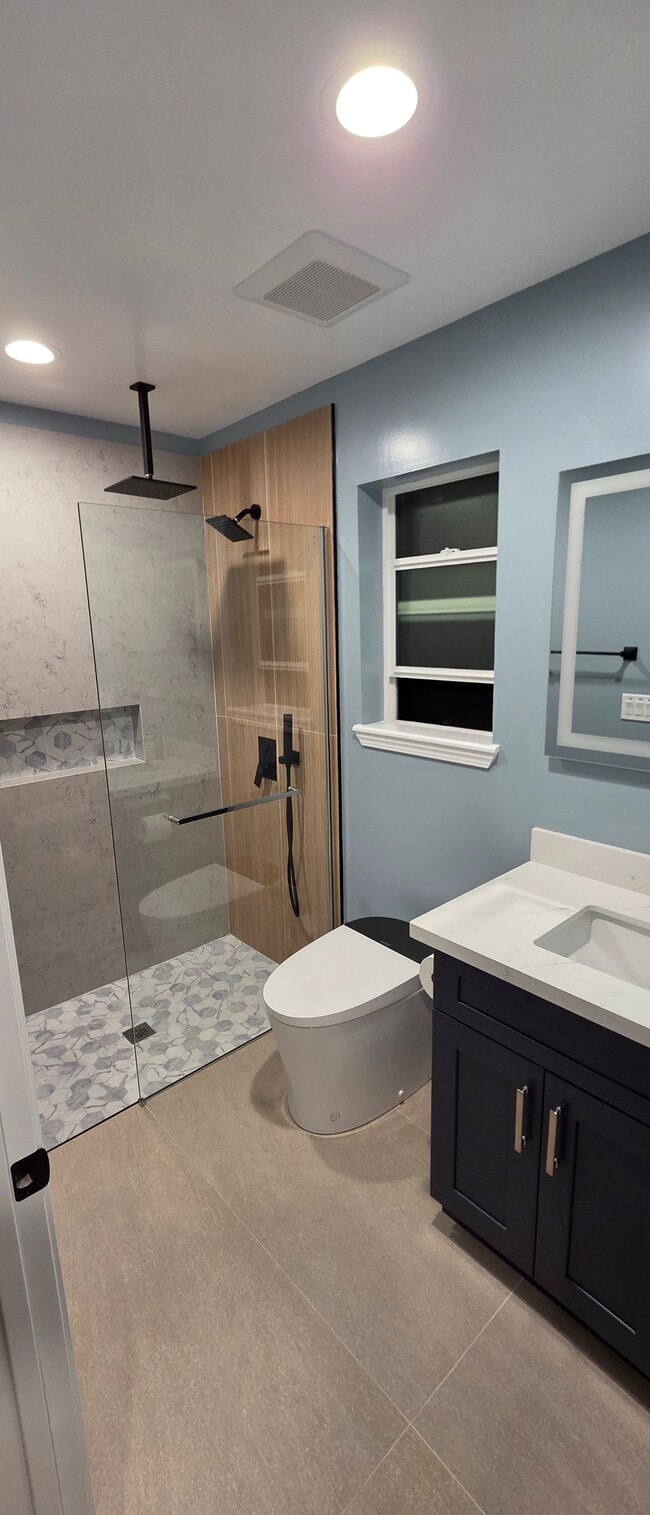 Photo - 471 Maplewood Ave