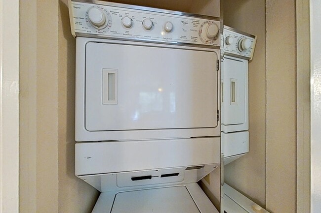 Photo - 400 E Rockford Dr Unit #104