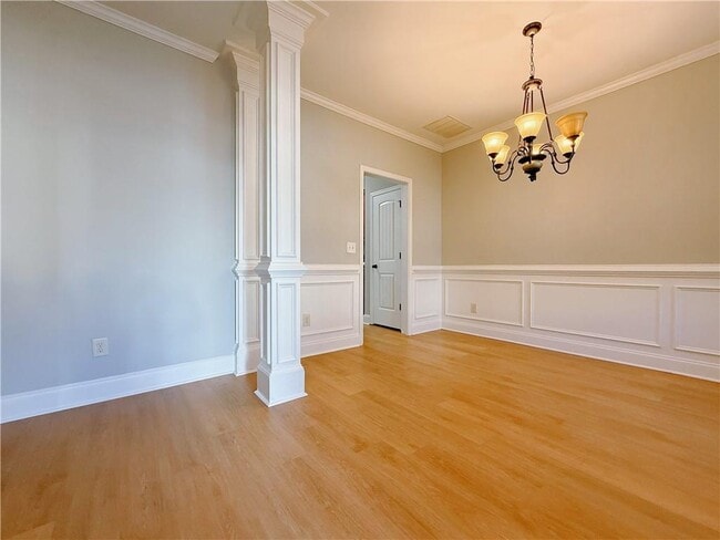 Photo - 636 Royal Crest Ct