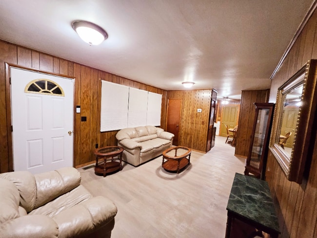 Photo - 473 Gillespie Rd