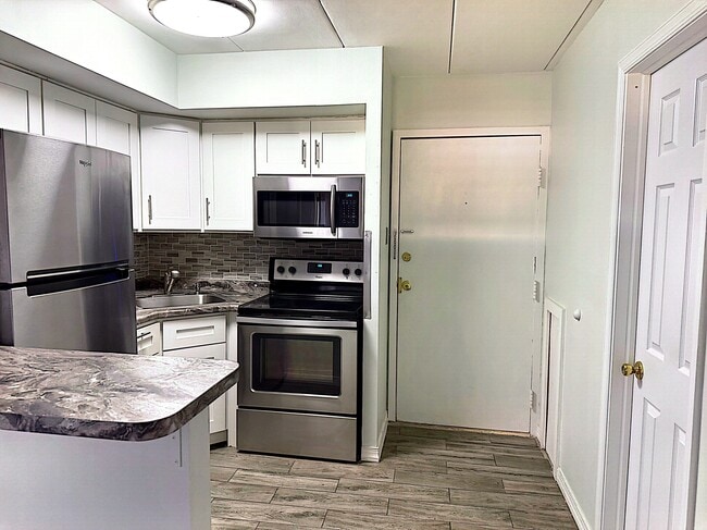 Photo - 1575 Street Rd Unit 114