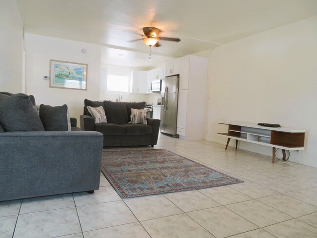 Building Photo - 4532 Bougainvilla Dr Unit # 12