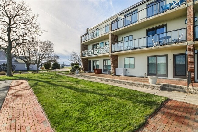 Photo - 20 America Way