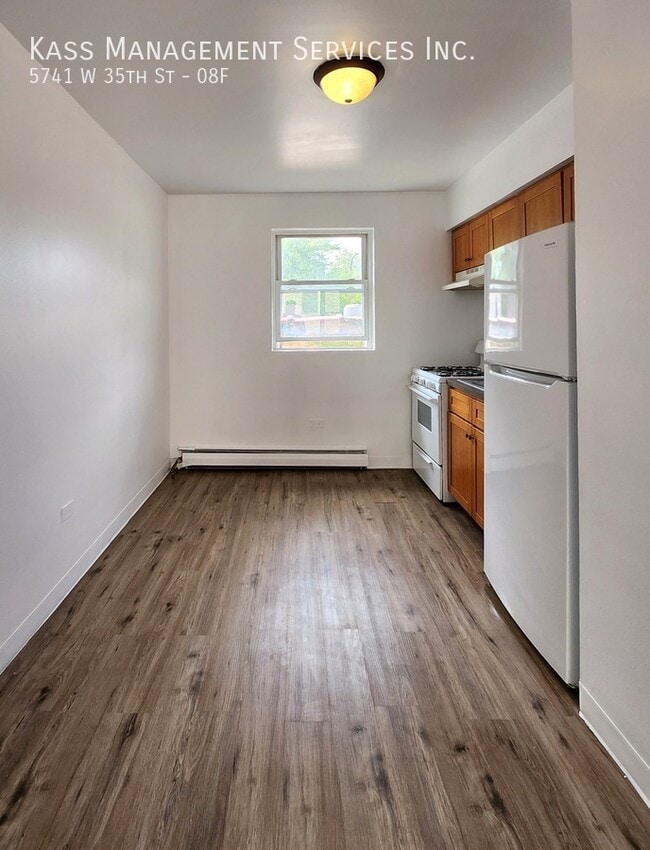 Photo - 5741 W 35th St Unit 08F