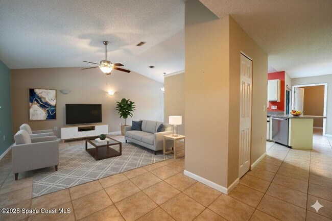 Photo - 2390 Queens St SE