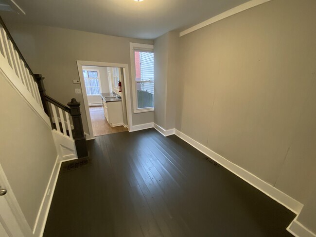Photo - 1005 Green St