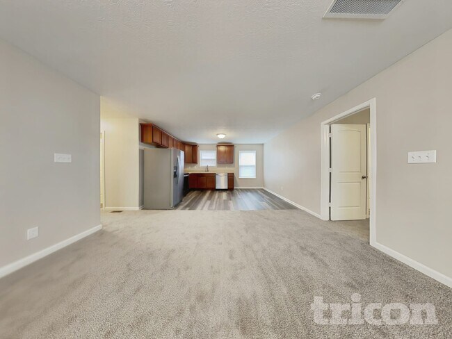 Photo - 904 W Clinton St