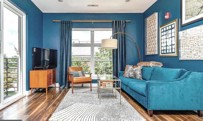 Photo - 1111 Orren St NE