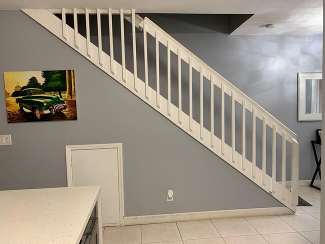 Building Photo - 349 SW 121st Ave