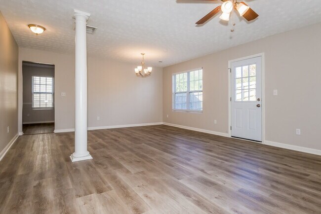 Photo - 4050 Tussahaw Crossing