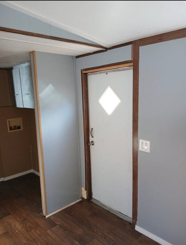 Photo - 7219 Frost Ave