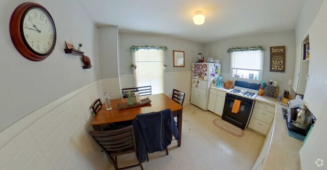 Building Photo - 728 Poyntz Ave Unit #3 Rental
