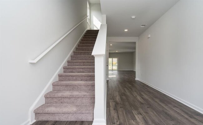 Photo - 568 Turpentine Trl