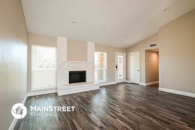 Photo - 528 Olympus St